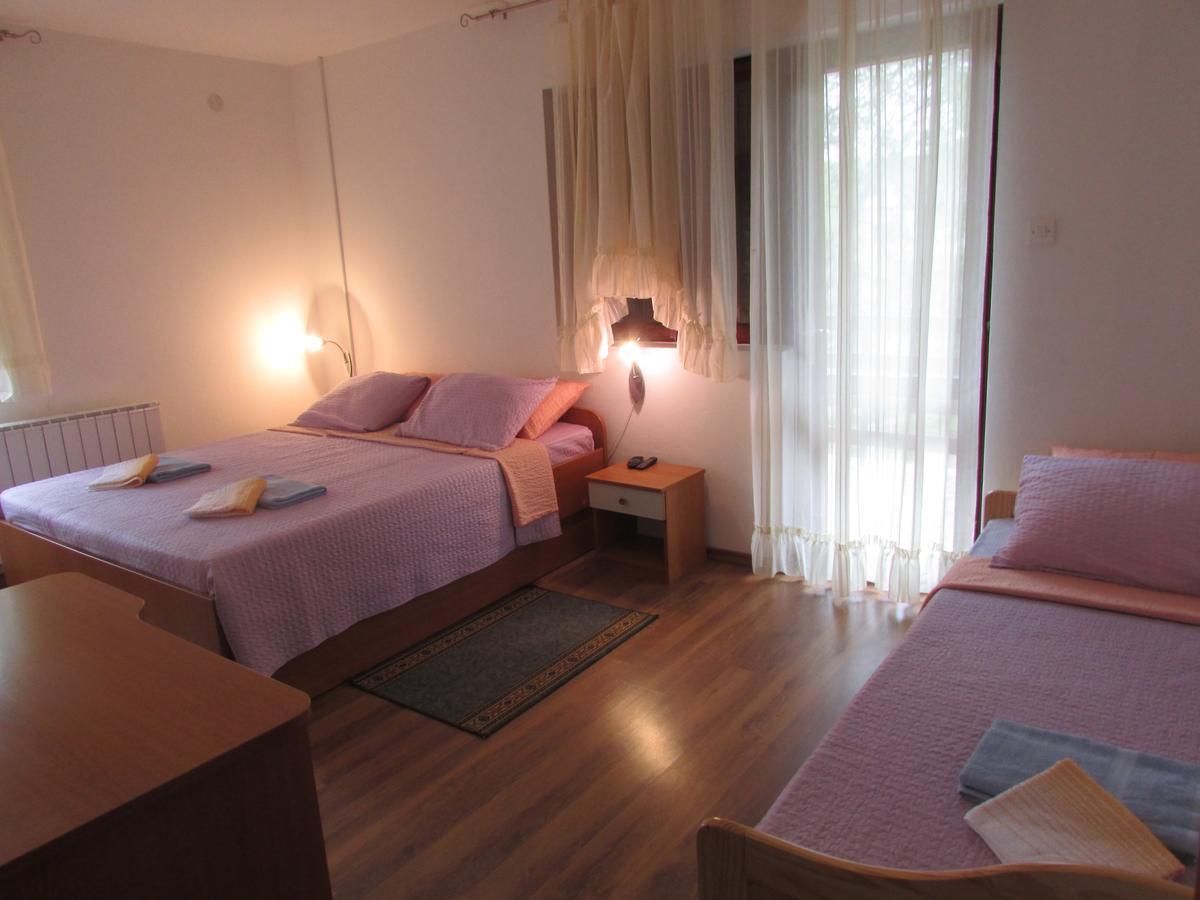 House Nenad Ξενοδοχείο Plitvička Jezera Εξωτερικό φωτογραφία